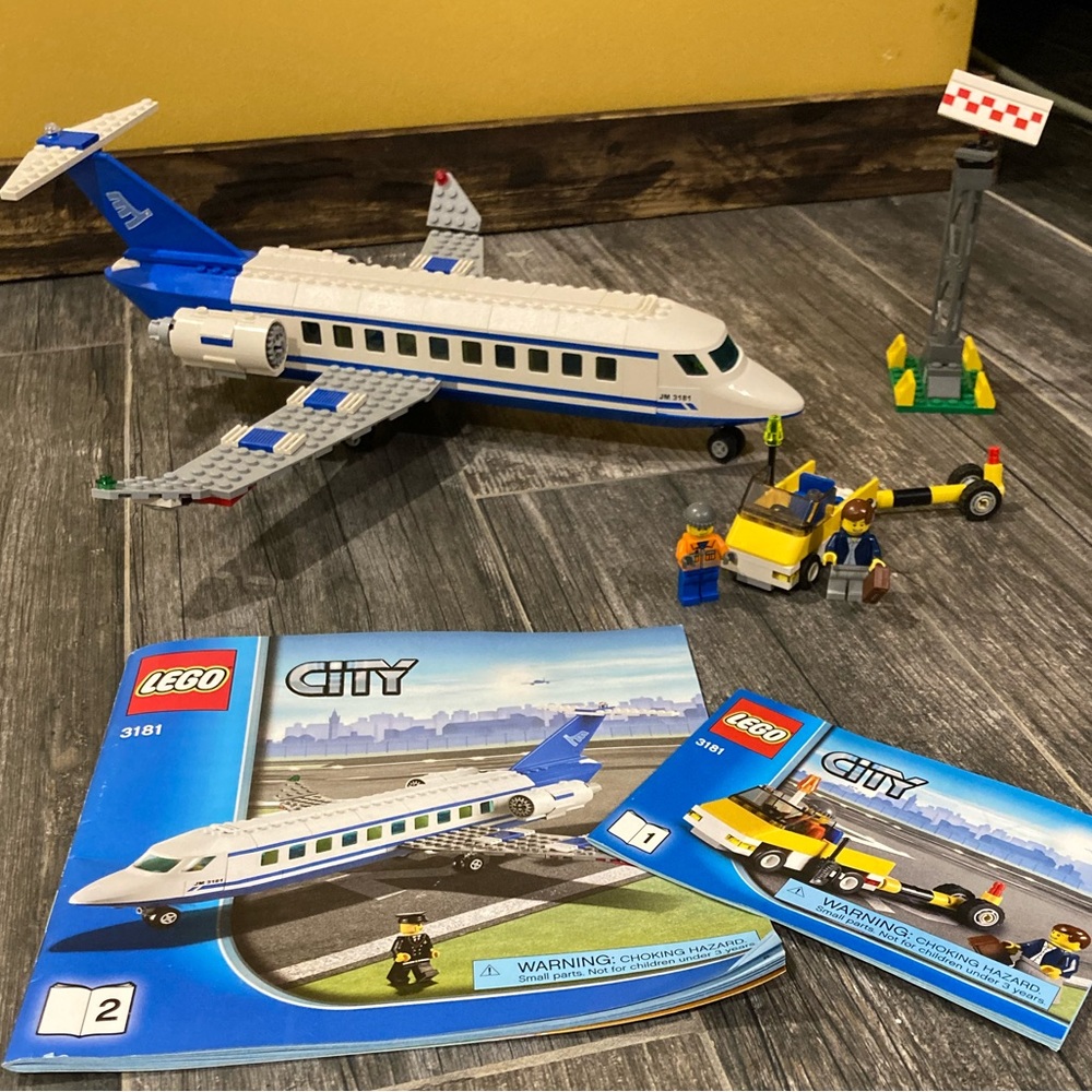 COMPLETE LEGO CITY 3181 Passenger Plane & Traveler